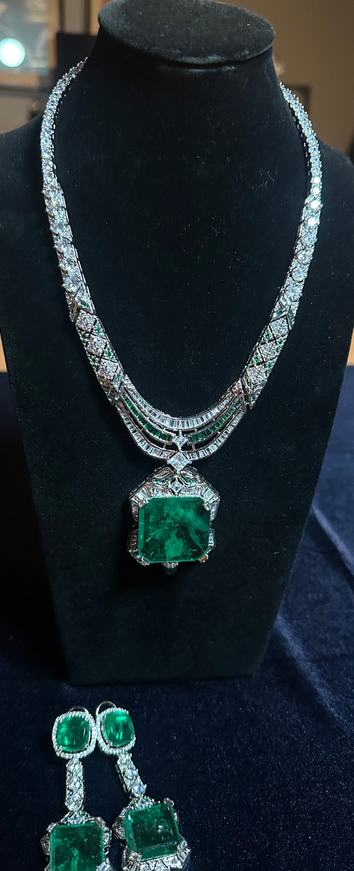 Emeral Necklace Set with Earrings full in AD