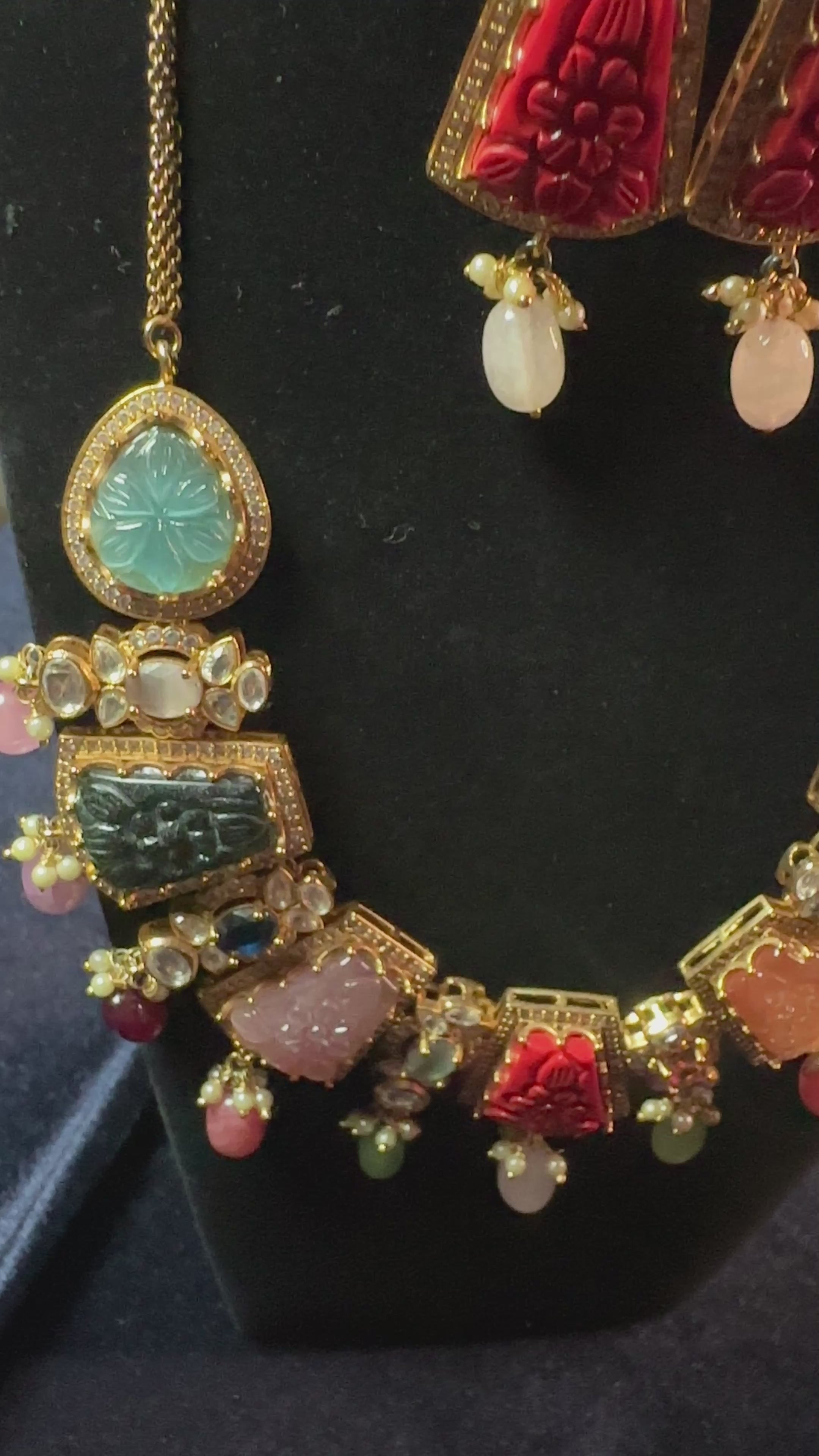 Multicolor Carved Stone & Polki Necklace Set